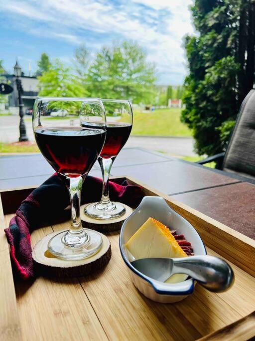 Appartement P tit Boréal- 2 minutes de la Plage Memphrémagog Extérieur photo