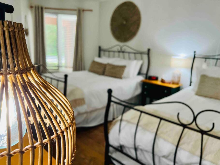 Appartement P tit Boréal- 2 minutes de la Plage Memphrémagog Extérieur photo
