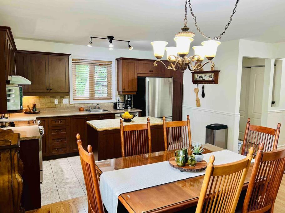 Appartement P tit Boréal- 2 minutes de la Plage Memphrémagog Extérieur photo